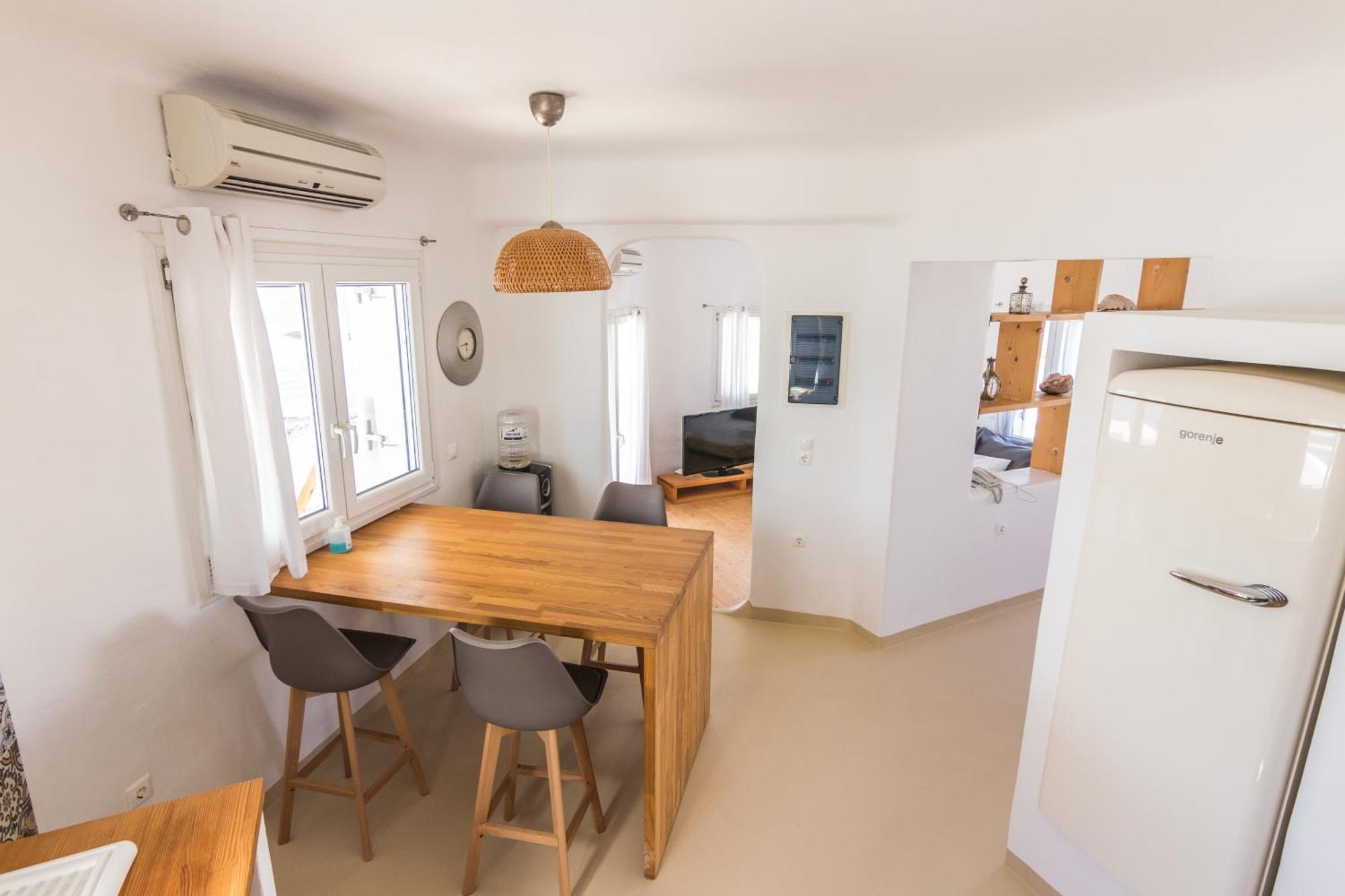 Salt Suites Milos Pollonia Exterior photo
