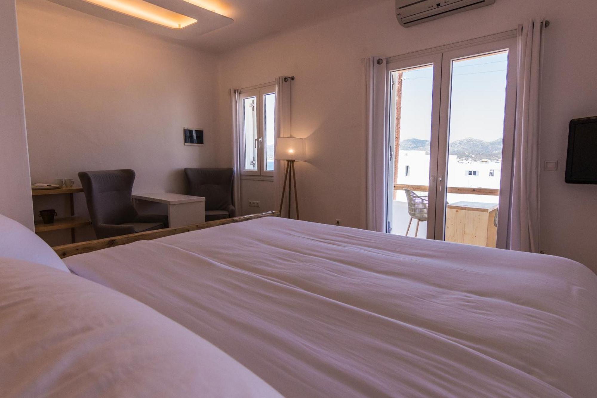 Salt Suites Milos Pollonia Exterior photo